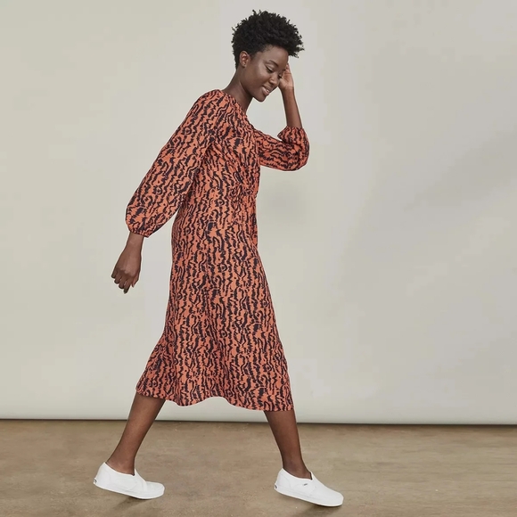 Elizabeth and James Dresses & Skirts - Elizabeth and James Vibrant Orange Purple Graphic Striped Dress Women's Size XXL